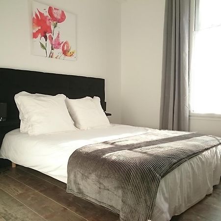 Maison De Ville Bed and Breakfast Magny-en-Vexin Buitenkant foto