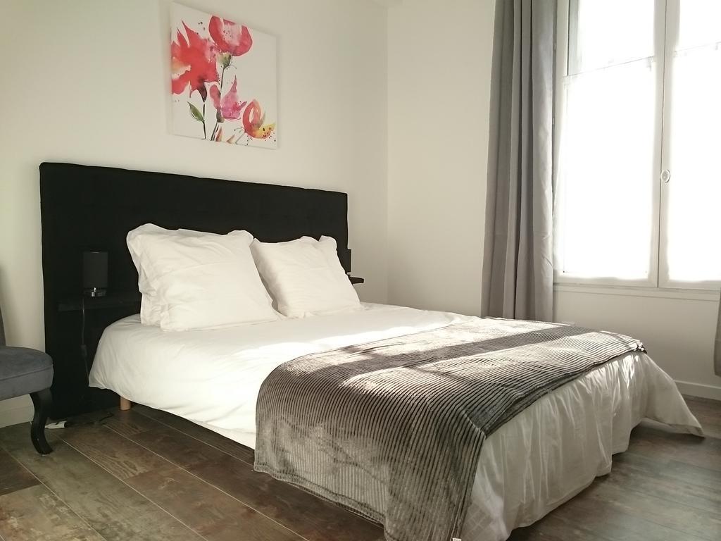 Maison De Ville Bed and Breakfast Magny-en-Vexin Buitenkant foto