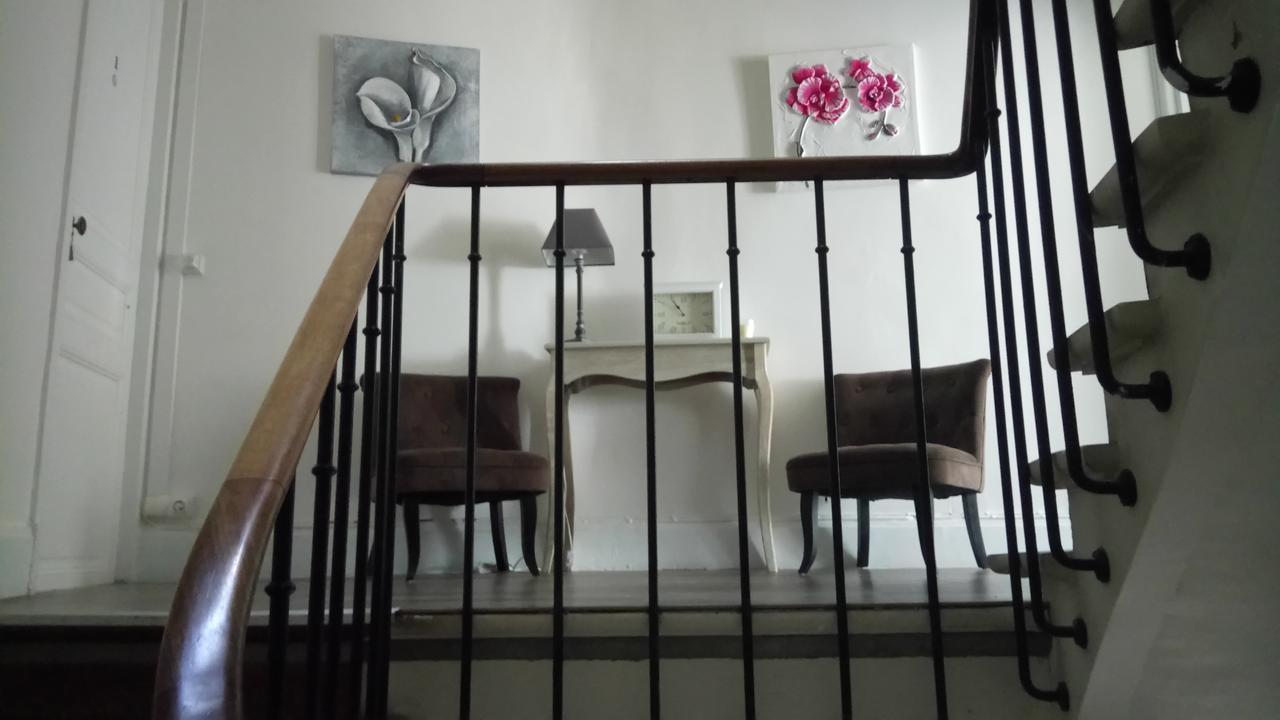Maison De Ville Bed and Breakfast Magny-en-Vexin Buitenkant foto