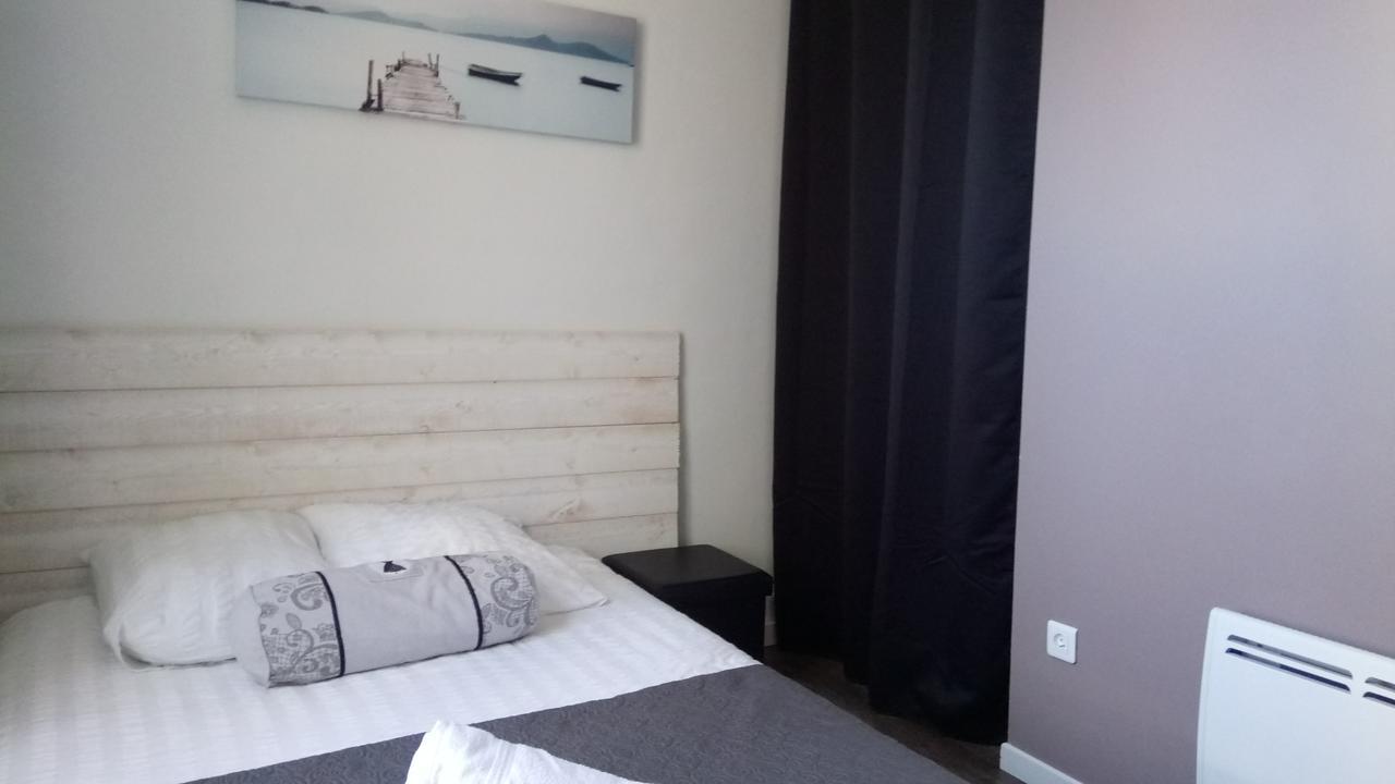 Maison De Ville Bed and Breakfast Magny-en-Vexin Buitenkant foto